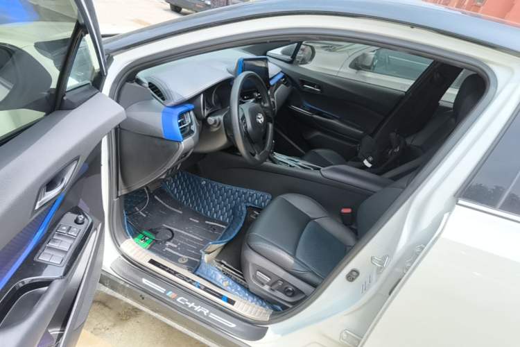 Used Toyota C-HR 2020 2.0L Leading Edition Driver Seat