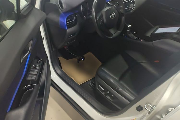 Used Toyota C-HR 2020 2.0L Leading Edition Driver Seat