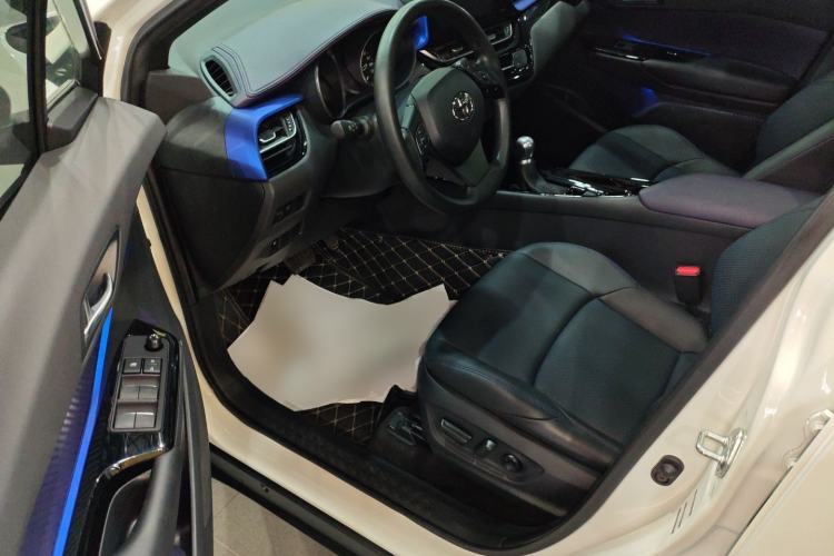 Used Toyota C-HR 2020 2.0L Leading Edition Driver Seat