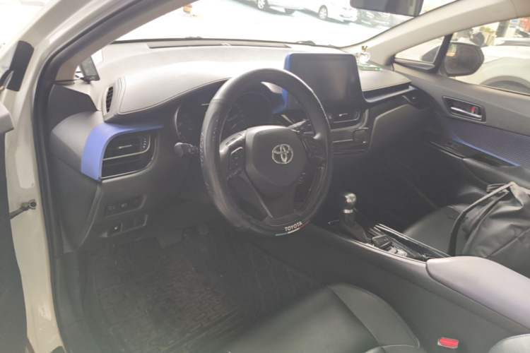 Used Toyota C-HR 2020 2.0L Leading Edition Driver Seat