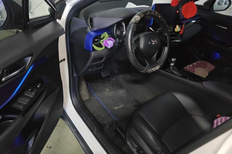 Used Toyota C-HR 2020 2.0L Leading Edition Driver Seat