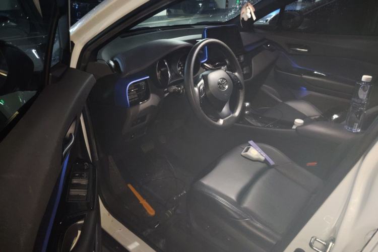Used Toyota C-HR 2020 2.0L Leading Edition Driver Seat