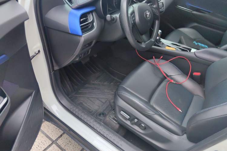 Used Toyota C-HR 2020 2.0L Leading Edition Driver Seat