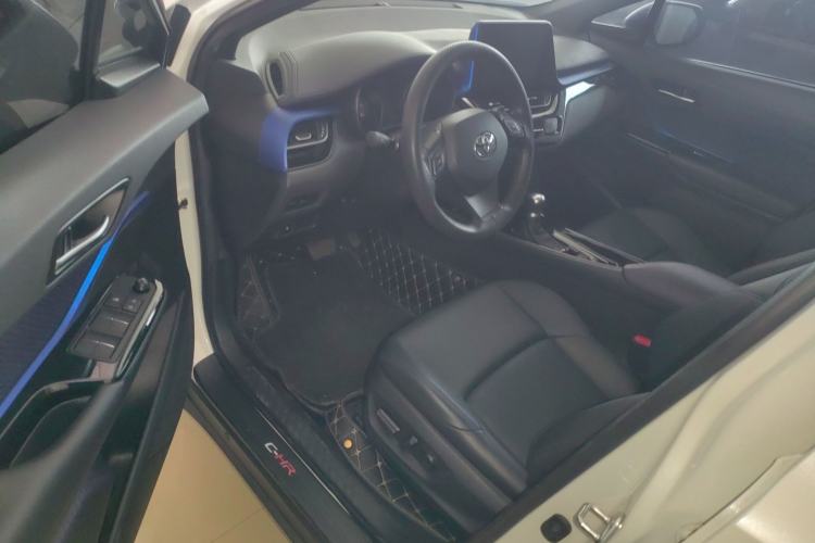 Used Toyota C-HR 2020 2.0L Leading Edition Driver Seat