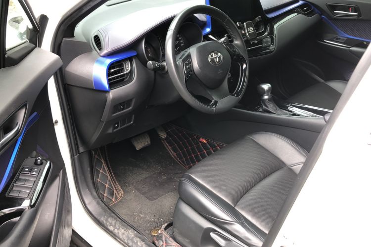 Used Toyota C-HR 2020 2.0L Luxury Edition Driver Seat