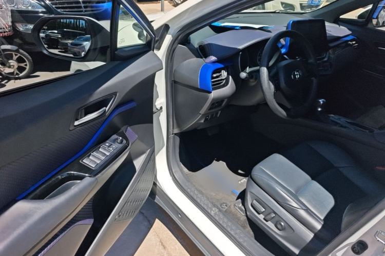 Used Toyota C-HR 2020 2.0L Leading Edition Driver Seat