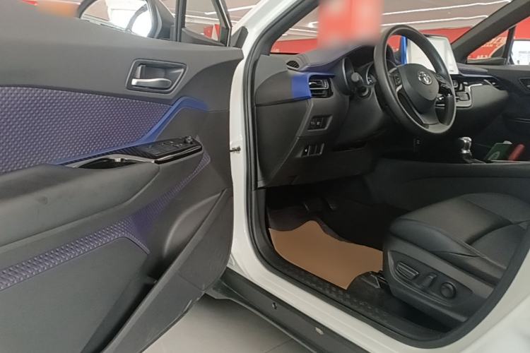 Used Toyota C-HR 2020 2.0L Leading Edition Driver Seat