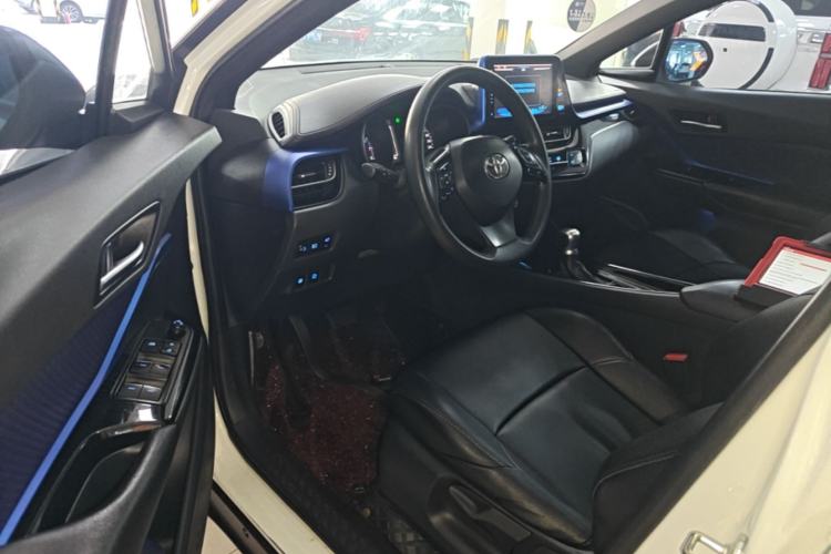 Used Toyota C-HR 2020 2.0L Leading Edition Driver Seat