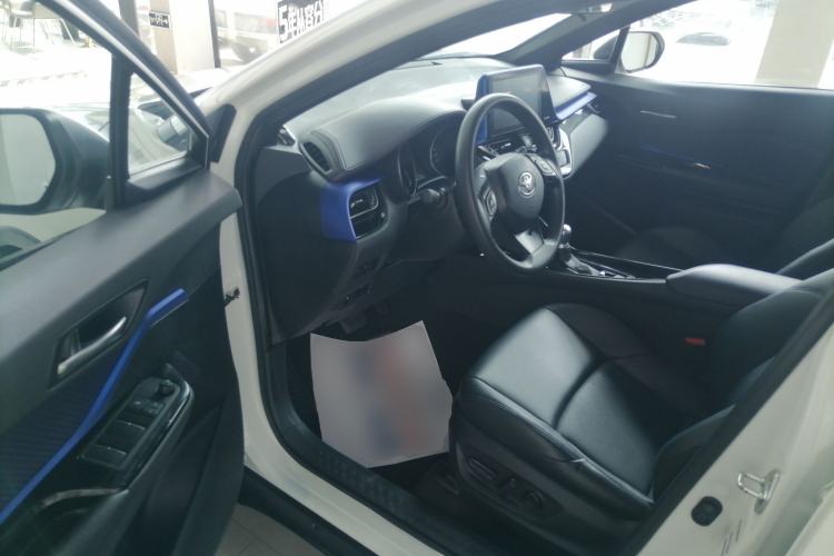 Used Toyota C-HR 2020 2.0L Leading Edition Driver Seat