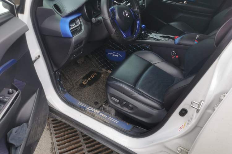 Used Toyota C-HR 2020 2.0L Leading Edition Driver Seat