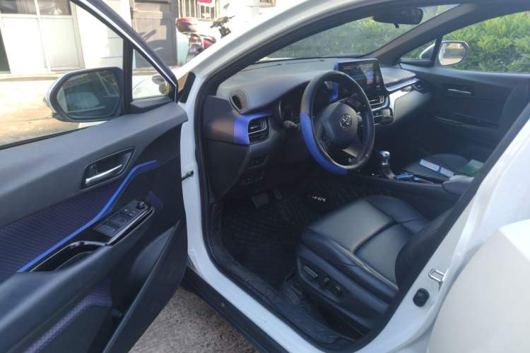 Used Toyota C-HR 2020 2.0L Leading Edition Driver Seat