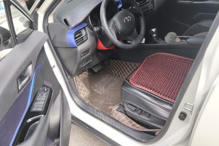 Used Toyota C-HR 2020 2.0L Leading Edition Driver Seat