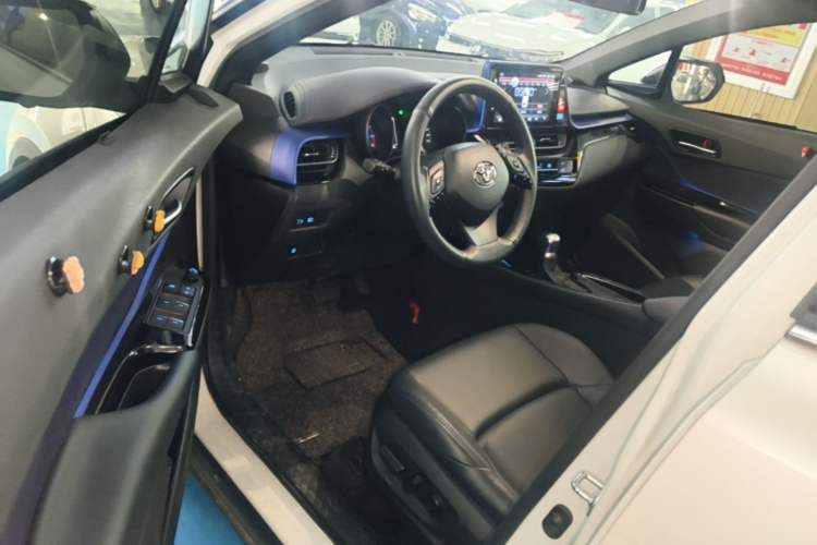 Used Toyota C-HR 2020 2.0L Leading Edition Driver Seat