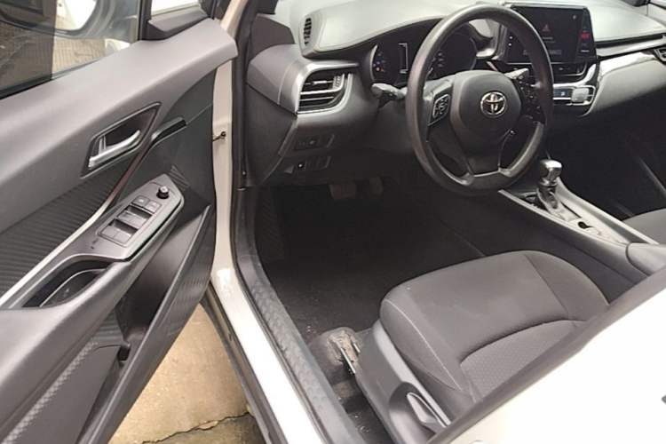 Used Toyota C-HR 2020 2.0L Comfort Edition Driver Seat