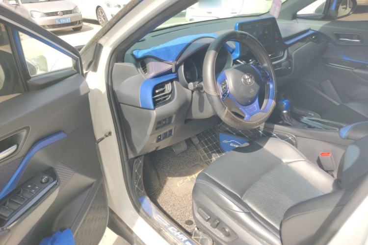 Used Toyota C-HR 2020 2.0L Leading Edition Driver Seat