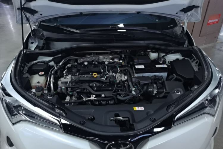 Used Toyota C-HR 2020 2.0L Luxury Edition Engine Bay