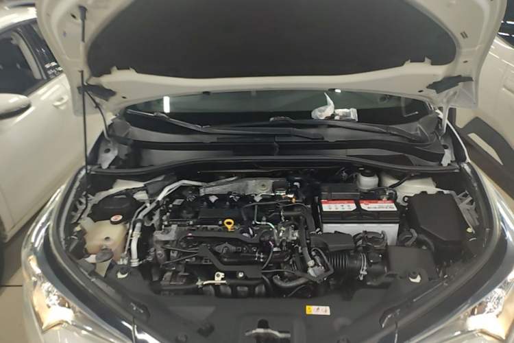 Used Toyota C-HR 2020 2.0L Leading Edition Engine Bay