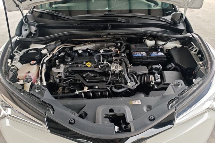Used Toyota C-HR 2020 2.0L Comfort Edition Engine Bay