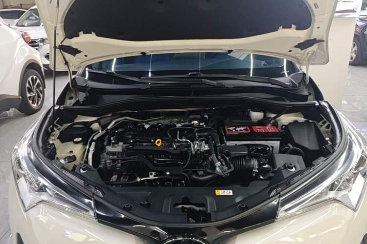 Used Toyota C-HR 2020 2.0L Leading Edition Engine Bay
