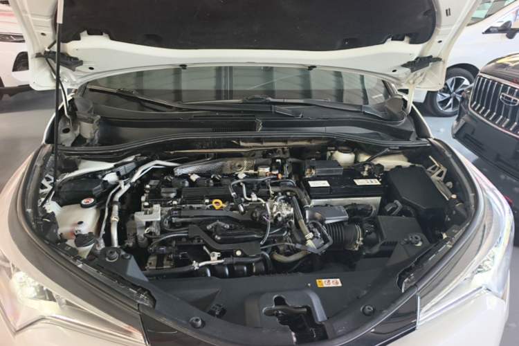 Used Toyota C-HR 2020 2.0L Leading Edition Engine Bay