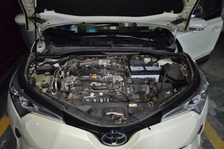 Used Toyota C-HR 2020 2.0L Leading Edition Engine Bay