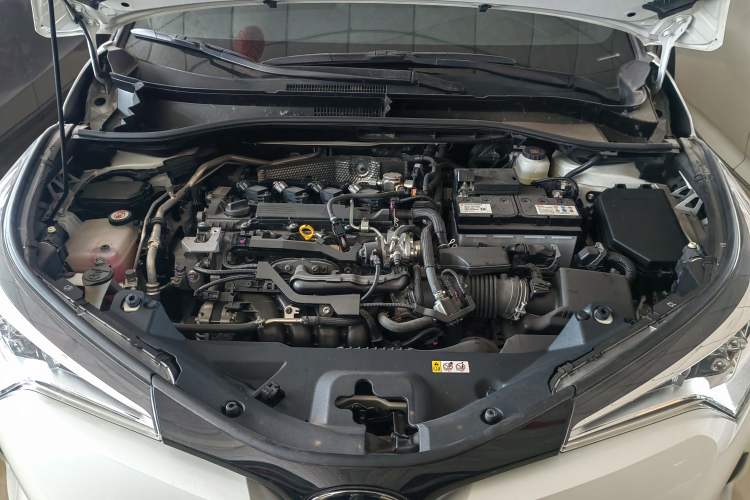 Used Toyota C-HR 2020 2.0L Leading Edition Engine Bay