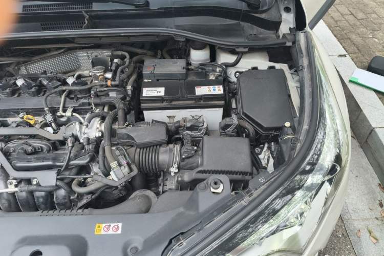 Used Toyota C-HR 2020 2.0L Leading Edition Engine Bay Left