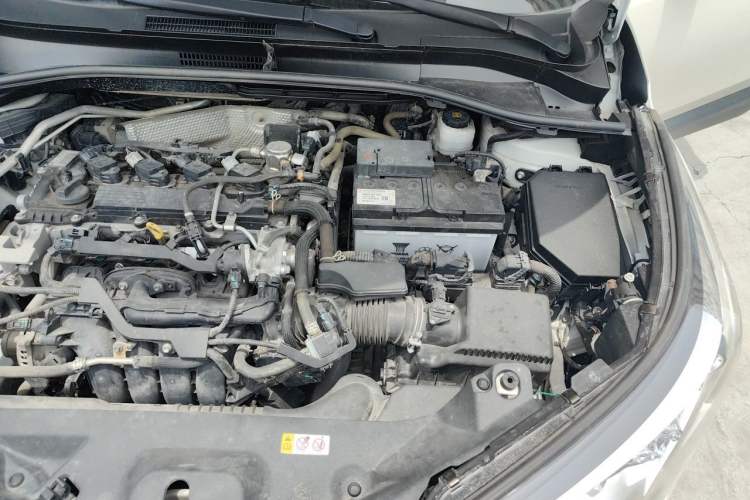 Used Toyota C-HR 2020 2.0L Leading Edition Engine Bay Left