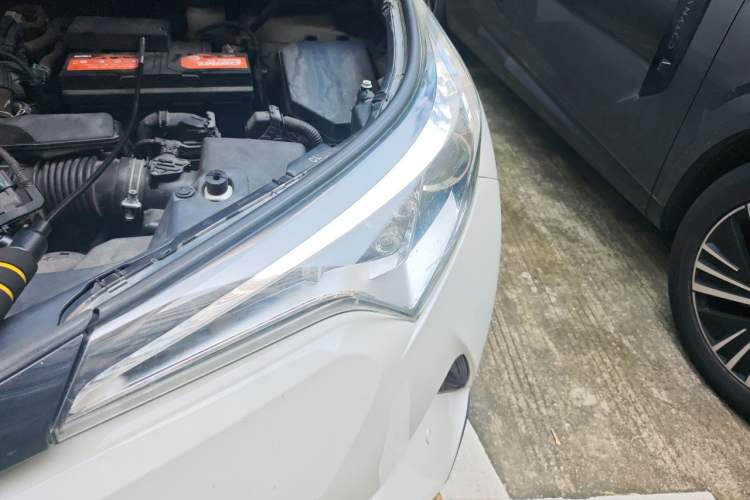 Used Toyota C-HR 2020 2.0L Leading Edition Engine Bay Left