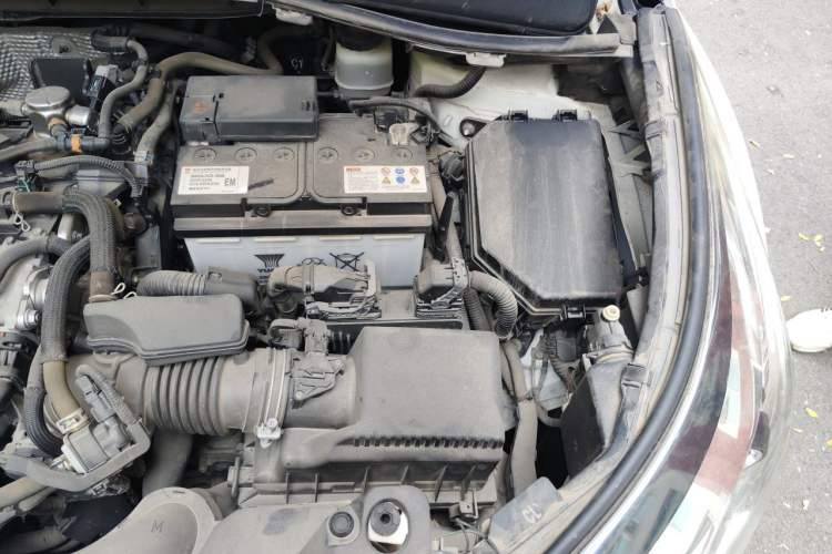 Used Toyota C-HR 2020 2.0L Leading Edition Engine Bay Left