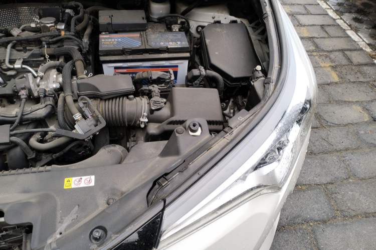 Used Toyota C-HR 2020 2.0L Leading Edition Engine Bay Left