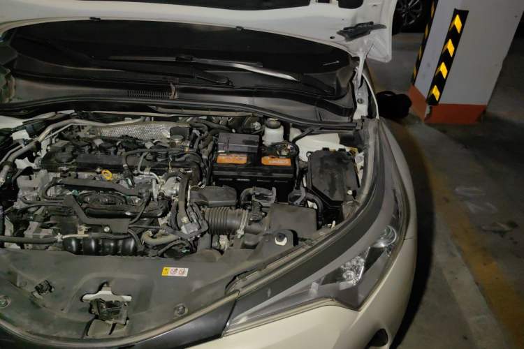 Used Toyota C-HR 2020 2.0L Leading Edition Engine Bay Left