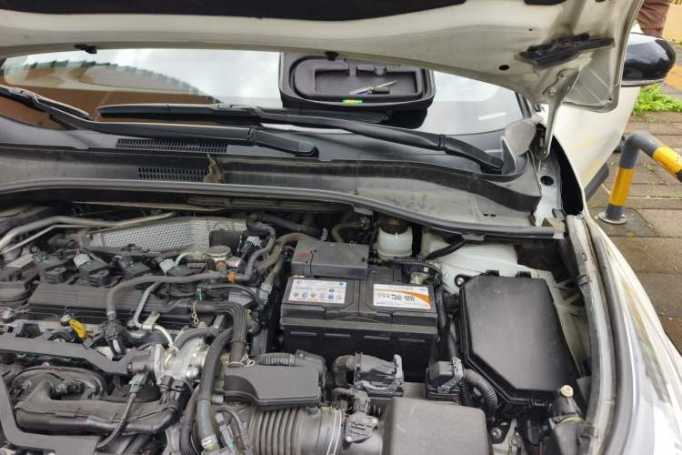 Used Toyota C-HR 2020 2.0L Leading Edition Engine Bay Left