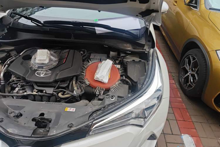 Used Toyota C-HR 2020 2.0L Luxury Edition Engine Bay Left
