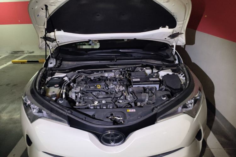 Used Toyota C-HR 2020 2.0L Leading Edition Engine Bay
