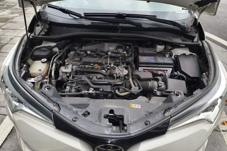 Used Toyota C-HR 2020 2.0L Leading Edition Engine Bay