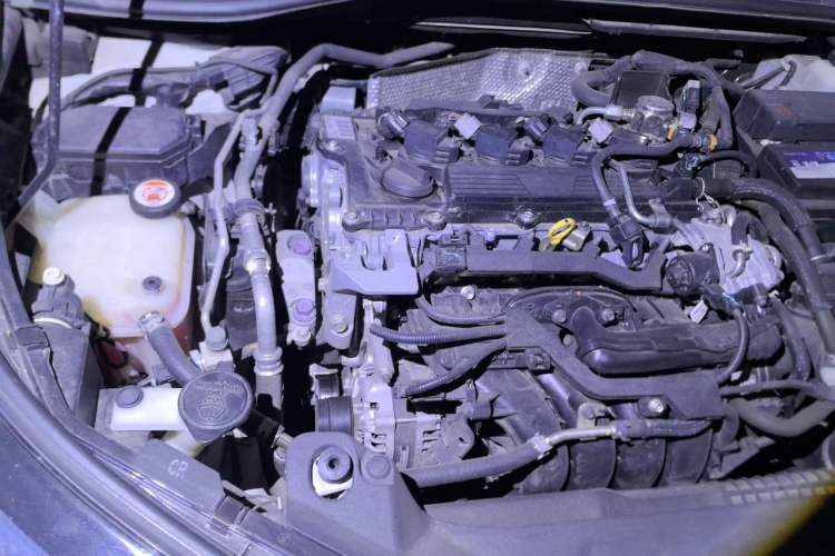 Used Toyota C-HR 2020 2.0L Leading Edition Engine Bay Right