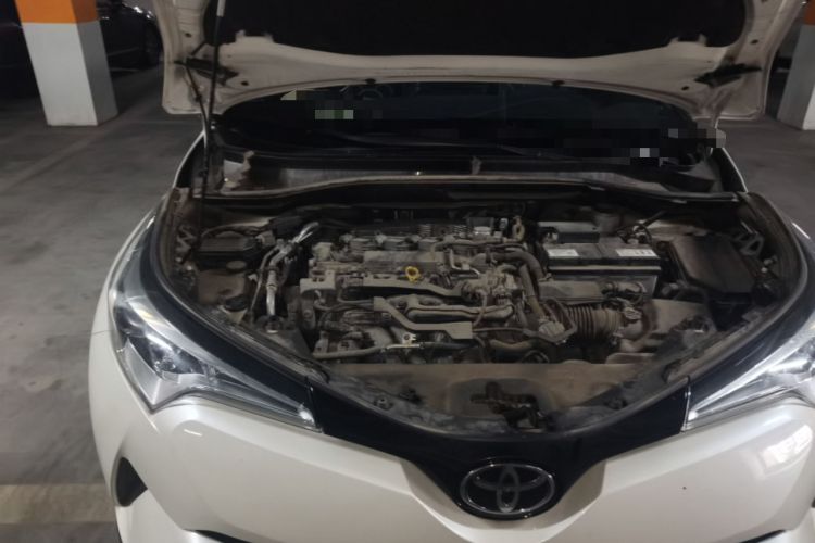 Used Toyota C-HR 2020 2.0L Leading Edition Engine Bay Right