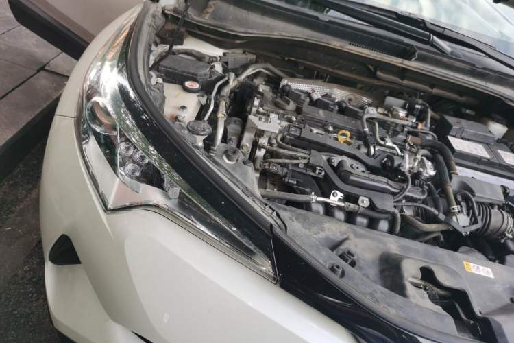 Used Toyota C-HR 2020 2.0L Leading Edition Engine Bay Right