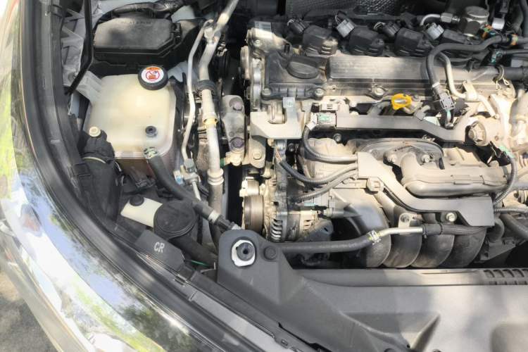 Used Toyota C-HR 2020 2.0L Leading Edition Engine Bay Right