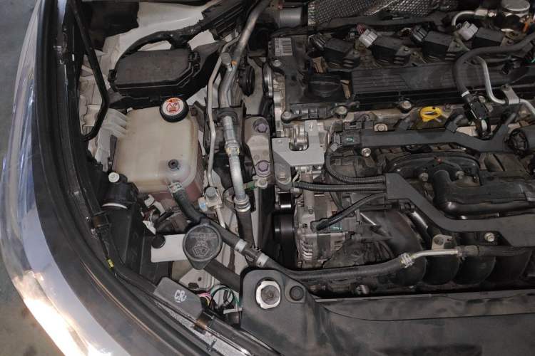 Used Toyota C-HR 2020 2.0L Leading Edition Engine Bay Right