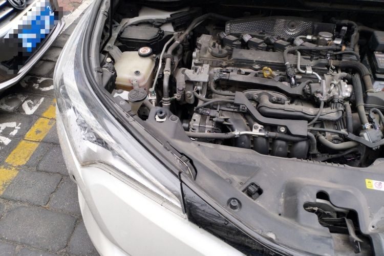 Used Toyota C-HR 2020 2.0L Leading Edition Engine Bay Right