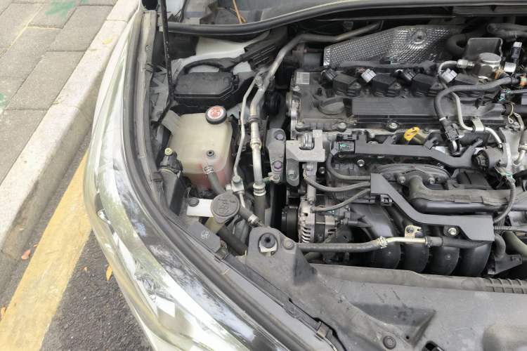 Used Toyota C-HR 2020 2.0L Leading Edition Engine Bay Right