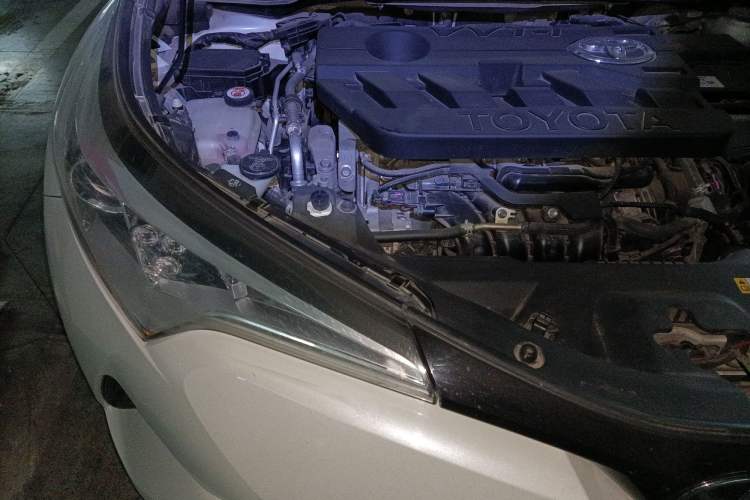 Used Toyota C-HR 2020 2.0L Leading Edition Engine Bay Right
