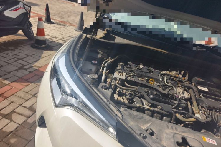 Used Toyota C-HR 2020 2.0L Leading Edition Engine Bay Right