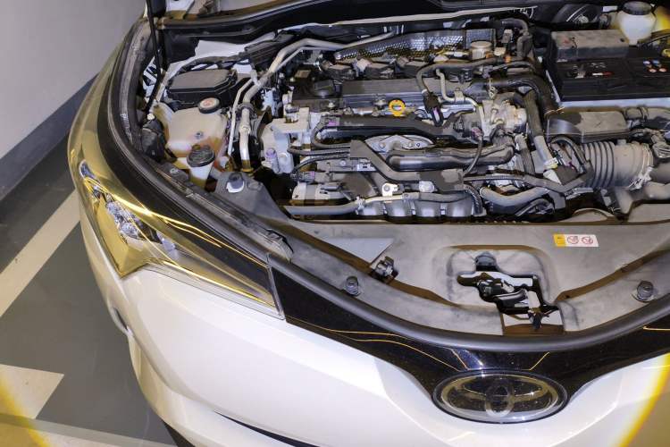 Used Toyota C-HR 2020 2.0L Leading Edition Engine Bay Right