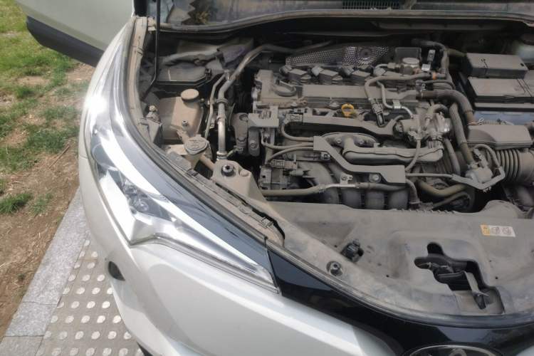 Used Toyota C-HR 2020 2.0L Leading Edition Engine Bay Right