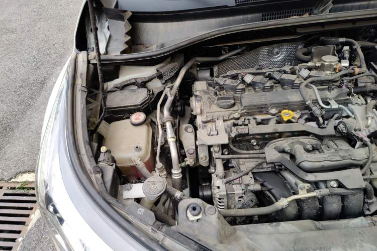 Used Toyota C-HR 2020 2.0L Leading Edition Engine Bay Right