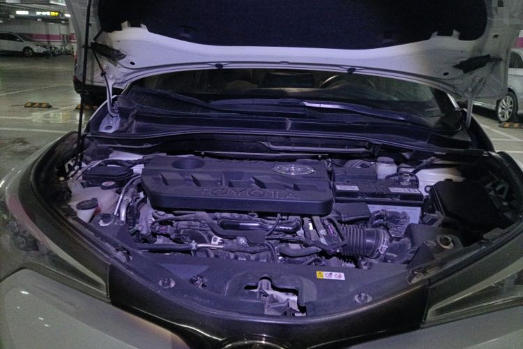 Used Toyota C-HR 2020 2.0L Leading Edition Engine Bay