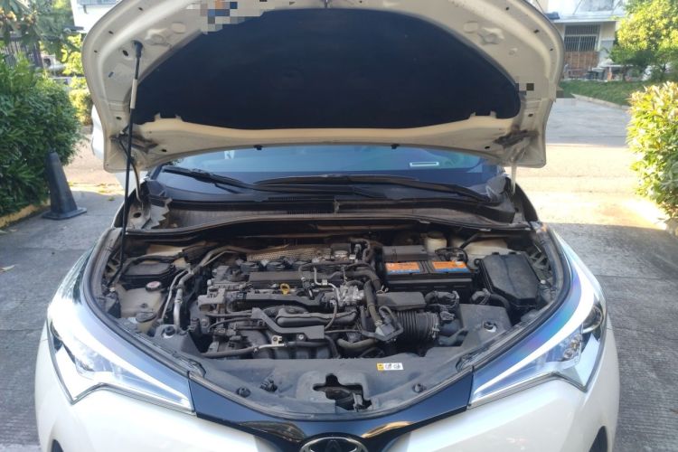 Used Toyota C-HR 2020 2.0L Leading Edition Engine Bay